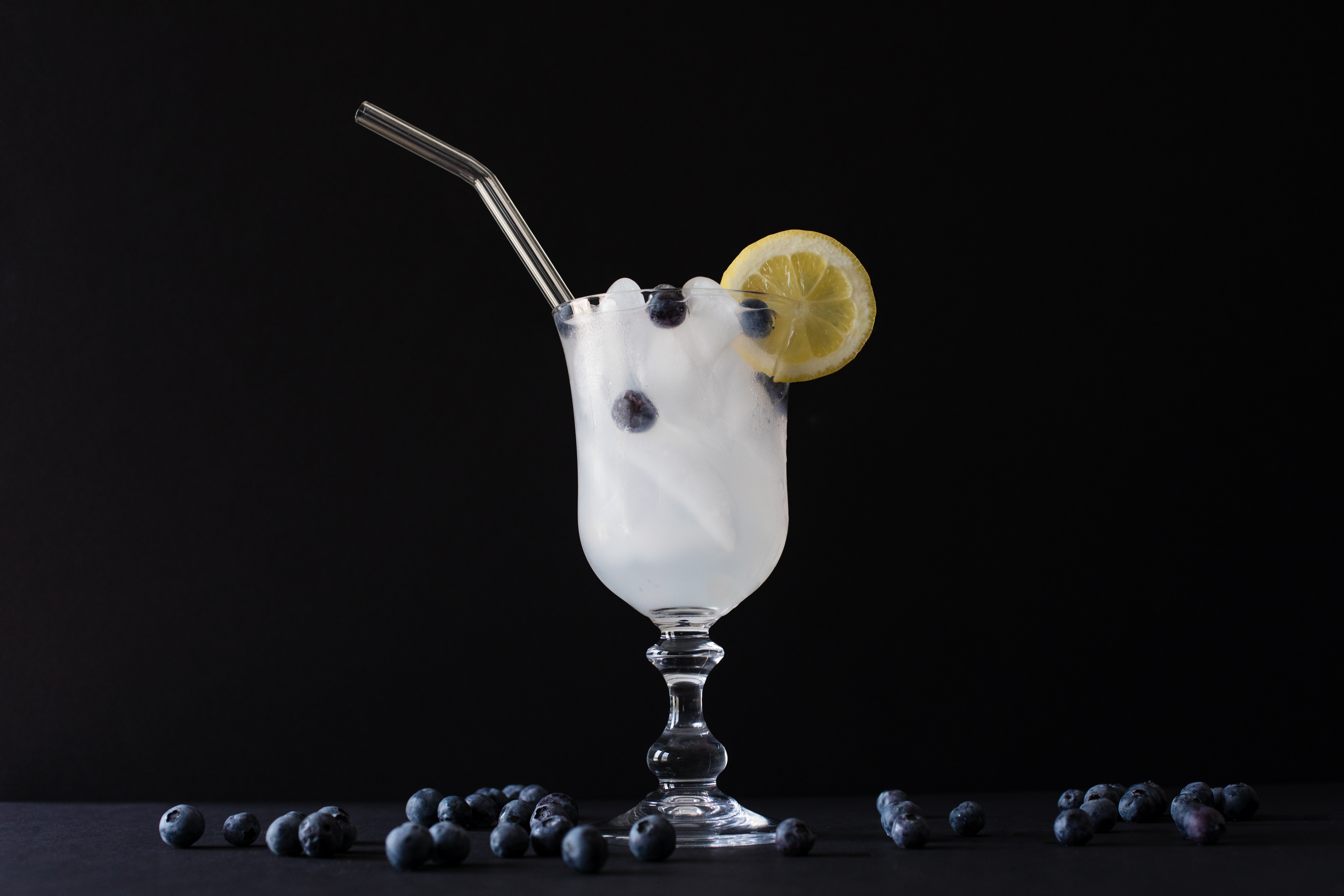 Low Calorie Blueberry Lemonade Cocktail. Howerton+Wooten Events.